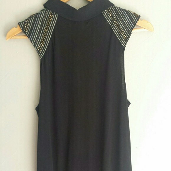 NWT Silence + Noise Beaded Shoulder Cuff Top - UO - Picture 4 of 7